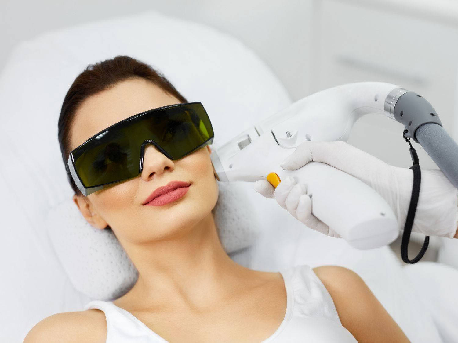 Depilazione Laser Viso o Luce Pulsata Progressiva Corso Quattro Novembre